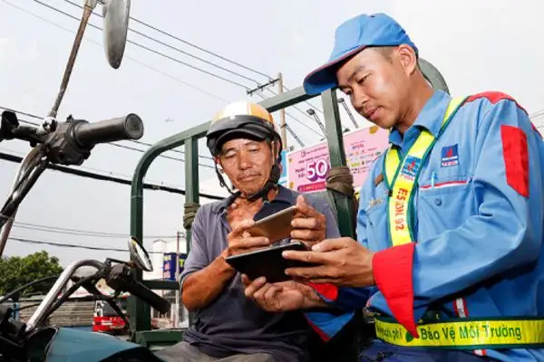 So sánh việc dùng voucher và thanh toán thông thường