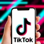 Prompt viết kịch bản giọng Adam cực hay cho video TikTok